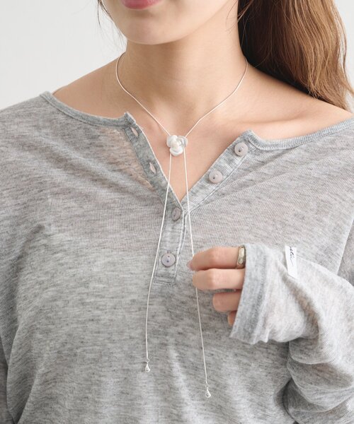 mystic(ミスティック)の「ローズモチーフネックレス(リング・レディース・シルバー・ONE SIZE)」の5枚目の写真