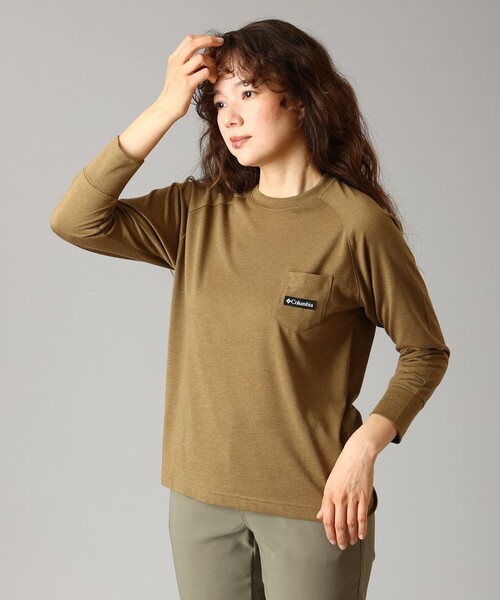 Columbia(コロンビア)の「Columbia/ ウィメンズトランキルピークロングスリーブポケットTシャツ /コロンビア(Tシャツ/カットソー・レディース・ブラック/ブラウン/グリーン・S/M/L/XL)」の2枚目の写真