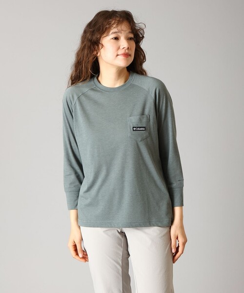 Columbia(コロンビア)の「Columbia/ ウィメンズトランキルピークロングスリーブポケットTシャツ /コロンビア(Tシャツ/カットソー・レディース・ブラック/ブラウン/グリーン・S/M/L/XL)」の3枚目の写真