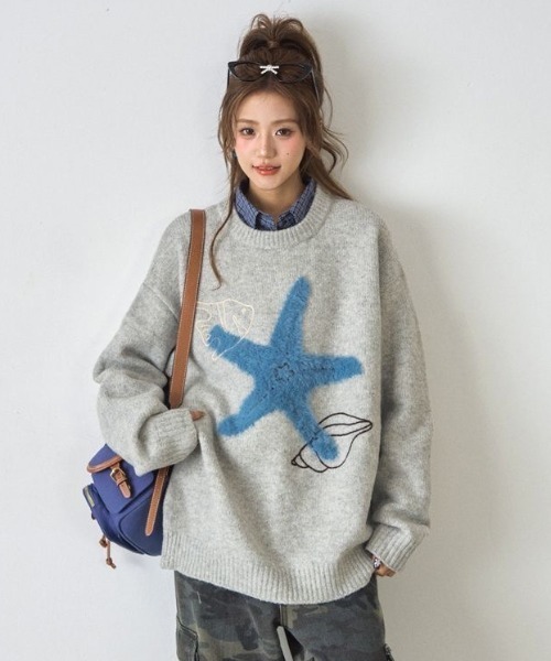 SHERU(シェル)の「シャギーヒトデモチーフオーバーサイズニットセーター(ニット/セーター・レディース・グレー/ブラック・M)」の2枚目の写真