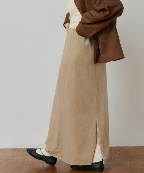 OLUN(オルン)の「I-line velvet skirt/Iラインベロアスカート(スカート・レディース・ブラック/ベージュ/ブラウン・X-SMALL/SMALL/FREE)」の18枚目の写真