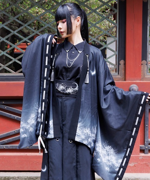 REZEN(リゼン)の「彼岸花×月プリント羽織(その他アウター・メンズ・ライトグレー/ローズ/レッドパープル/ブルーパープル・MEDIUM/LARGE)」の2枚目の写真