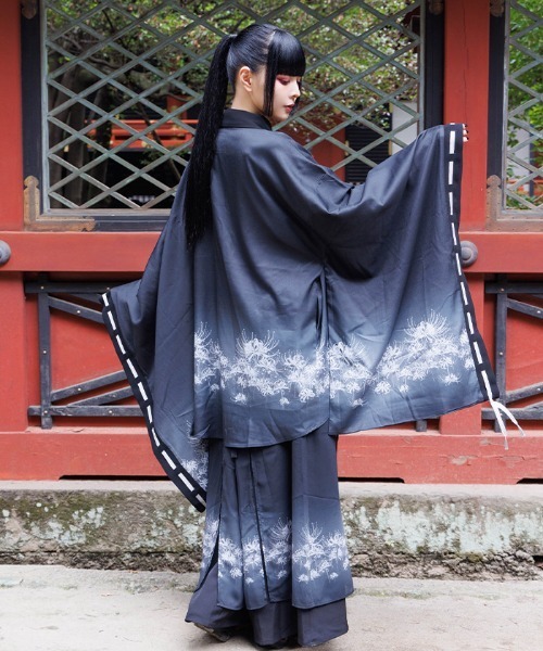 REZEN(リゼン)の「彼岸花×月プリント羽織(その他アウター・メンズ・ライトグレー/ローズ/レッドパープル/ブルーパープル・MEDIUM/LARGE)」の11枚目の写真