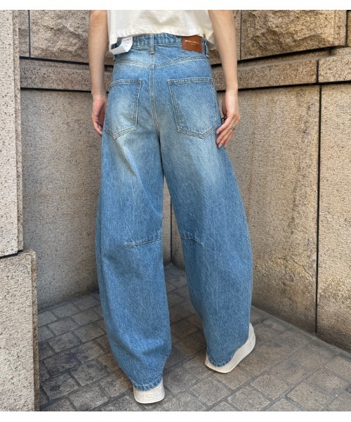 RINASCIMENTO(リナシメント)の「【RINASCIMENTO/リナシメント】ダーツポイントバレルレッグデニムパンツ(デニムパンツ・レディース・ブルー系その他・SMALL)」の5枚目の写真