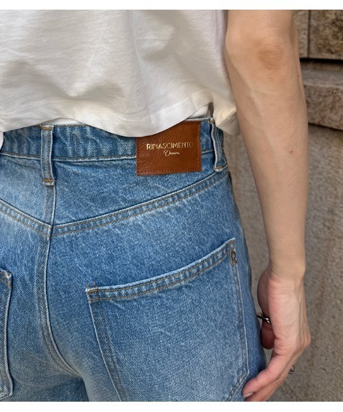 RINASCIMENTO(リナシメント)の「【RINASCIMENTO/リナシメント】ダーツポイントバレルレッグデニムパンツ(デニムパンツ・レディース・ブルー系その他・SMALL)」の6枚目の写真