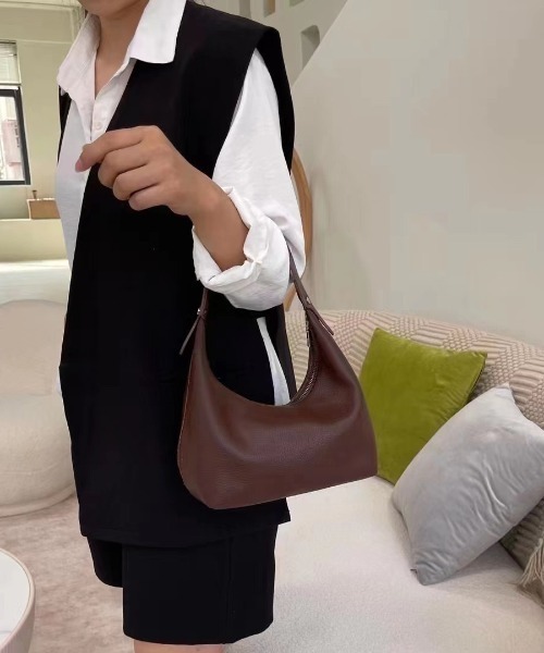 lulufa(ルルファ)の「フェイクレザー ワンハンドルバッグ(ショルダーバッグ・レディース・ブラック/シルバー/グリーン/ブラウン・FREE)」の12枚目の写真