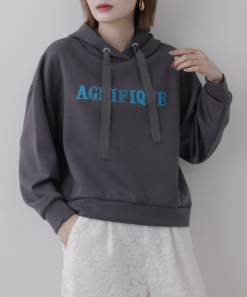 BRODIAEA(ブローディア)の「BRODIAEA ダンボールニットロゴ刺繍パーカー(パーカー・レディース・カーキ/ベージュ・40)」の4枚目の写真