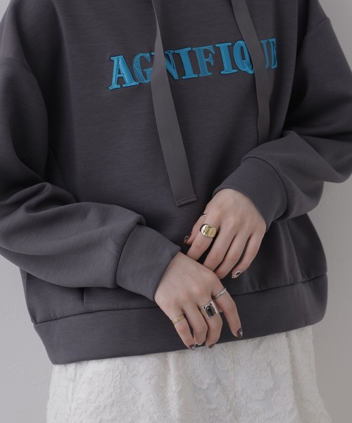 BRODIAEA(ブローディア)の「BRODIAEA ダンボールニットロゴ刺繍パーカー(パーカー・レディース・カーキ/ベージュ・40)」の7枚目の写真