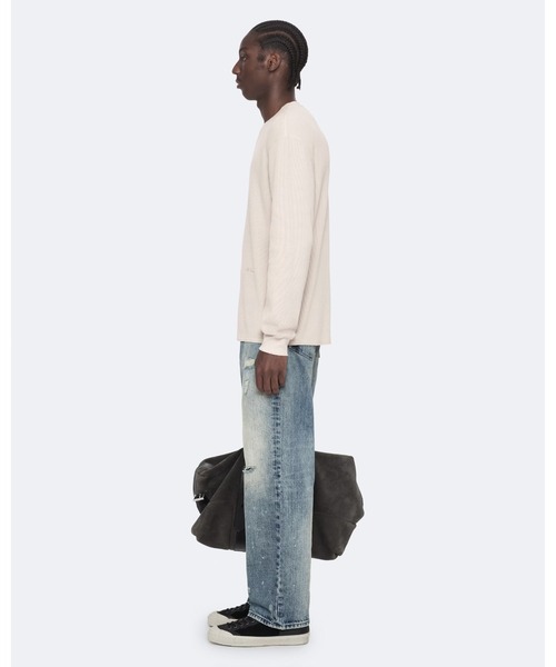ALLSAINTS(オールセインツ)の「RAINE WAFFLE-KNIT LONG-SLEEVE T-SHIRT | RAINE ワッフルニット 長袖 Tシャツ(Tシャツ/カットソー・メンズ・ホワイト系その他・XS/S/M/L/XL)」の3枚目の写真