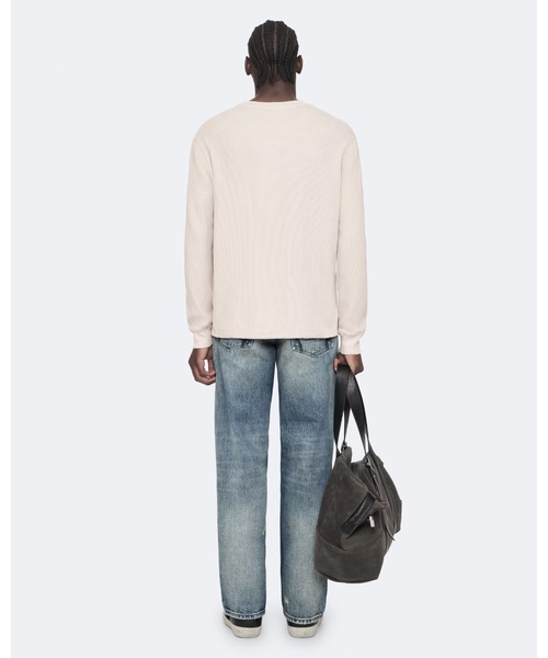 ALLSAINTS(オールセインツ)の「RAINE WAFFLE-KNIT LONG-SLEEVE T-SHIRT | RAINE ワッフルニット 長袖 Tシャツ(Tシャツ/カットソー・メンズ・ホワイト系その他・XS/S/M/L/XL)」の4枚目の写真