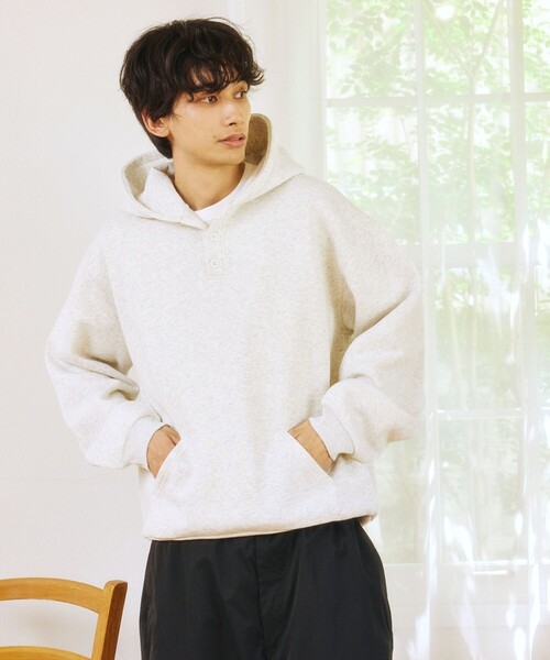 FREAK'S STORE(フリークスストア)の「限定展開 ヘンリーネック プルオーバー パーカー(Tシャツ/カットソー・メンズ・チャコールグレー/ブラック/ブラウン/グレー・SMALL/MEDIUM/LARGE)」の21枚目の写真