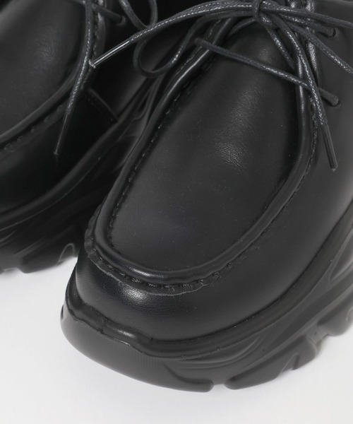 LOWRYS FARM（ローリーズファーム）の「ボリュームモカスニーカー　1044022（スニーカー・レディース・ブラック・SMALL/MEDIUM/LARGE）」の4枚目の写真