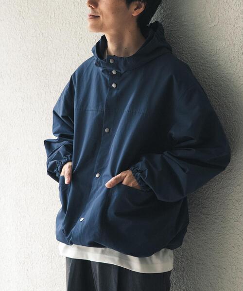 ITEMS URBANRESEARCH(アイテムズ アーバンリサーチ)の「ハイカウント スナップボタン フーディジャケット(ブルゾン・メンズ・レッド/ネイビー/ベージュ・LARGE/MEDIUM)」の1枚目の写真