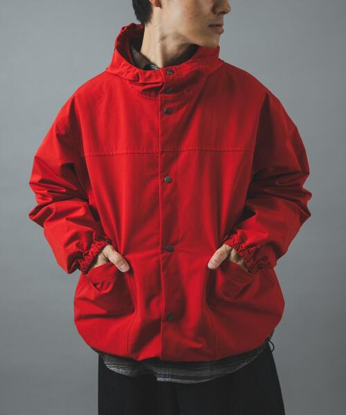 ITEMS URBANRESEARCH(アイテムズ アーバンリサーチ)の「ハイカウント スナップボタン フーディジャケット(ブルゾン・メンズ・レッド/ネイビー/ベージュ・LARGE/MEDIUM)」の6枚目の写真