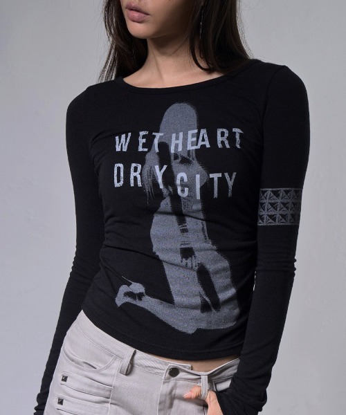 FANCY CLUB(ファンシークラブ)の「A'GEM/9 × .kom 『FANCY CLUB/ファンシークラブ』 DRY CITY LONG SLEEVE/DRYCITY ロングスリーブカットソー(Tシャツ/カットソー・レディース・グレー/ブルー/ブラック・FREE)」の2枚目の写真