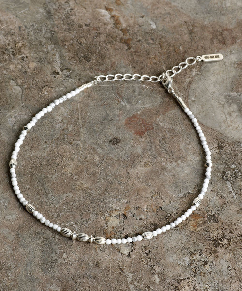 Magine（マージン）の「Magine×idealismsound 2mm STONE BEADS ANKLET:2ｍｍストーンビーズ アンクレット（アンクレット・メンズ・ターコイズブルー/ホワイト/レッド/ブラック・FREE）」の12枚目の写真