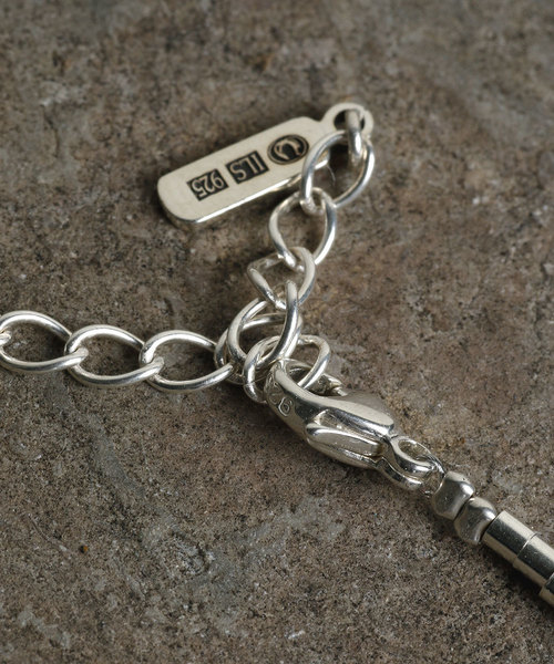 Magine（マージン）の「Magine×idealismsound 2mm STONE BEADS ANKLET:2ｍｍストーンビーズ アンクレット（アンクレット・メンズ・ターコイズブルー/ホワイト/レッド/ブラック・FREE）」の5枚目の写真