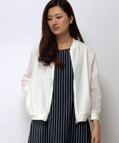 LBC(エルビーシー)の「レースリブブルゾン (ブルゾン・レディース・オフホワイト/ブラック・MEDIUM/LARGE)」の2枚目の写真