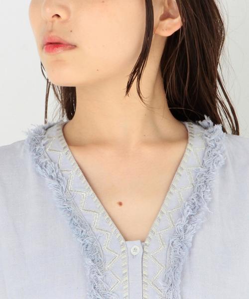 KIIRA（キーラ）の「Another Edition×KiiRA刺繍ワンピース/AE×KiiRA EMB OP◆（ワンピース・レディース・ライトブルー/オフホワイト・FREE）」の7枚目の写真