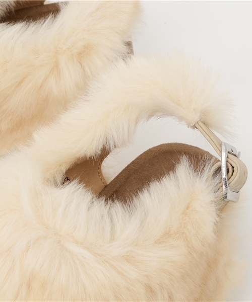 Casselini（キャセリーニ）の「CASSELINI/キャセリーニ/Fur Sandal（サンダル・レディース・アイボリー/ブラック/グレー・23.5/23/24.5/24）」の9枚目の写真