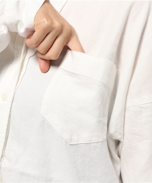 MOUSSY（マウジー）の「OVER SILHOUTTE SH（シャツ/ブラウス・レディース・ネイビー/オフホワイト/オレンジ系その他・FREE）」の5枚目の写真