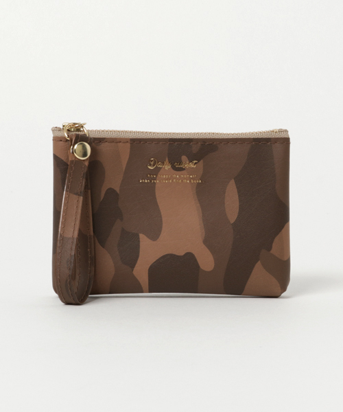 Daily russet(デイリー ラシット)の「迷彩紐付きポーチ(ポーチ・レディース・カーキ/ベージュ/ピンク/ブラウン/グレー・FREE)」の3枚目の写真