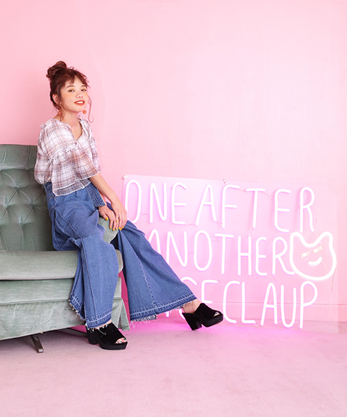 one after another NICE CLAUP(ワンアフターアナザーナイスクラップ)の「リボンベルト付きワイドパンツ(デニムパンツ・レディース・ブルー/ネイビー・S/M)」の10枚目の写真