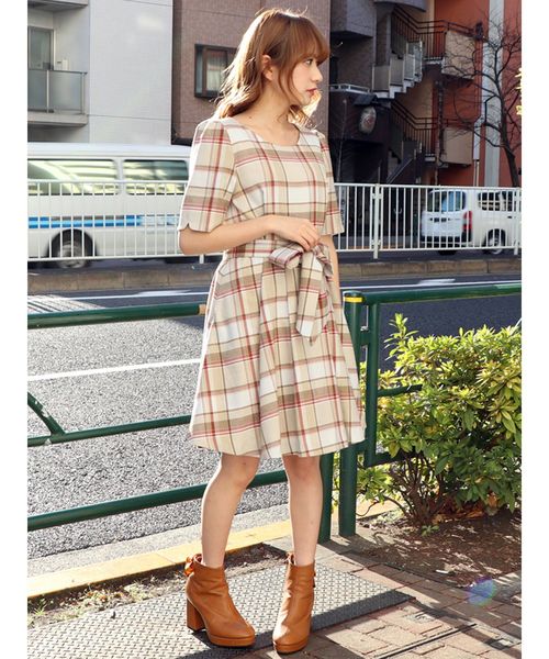 dazzlin（ダズリン）の「ウエストリボンチェックワンピース