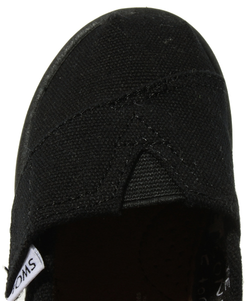 TOMS（トムス）の「トムス ベビー キッズ タイニー クラシック 2013 TOMS BABY CLASSICS（ベビーシューズ/ベビーソックス・キッズ・ブラック/レッド/ピンク/ネイビー・12cm/13cm/14cm/15cm）」の8枚目の写真