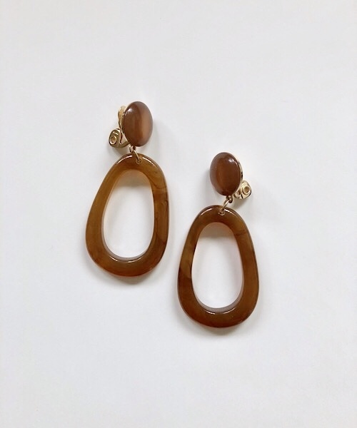 TIMELESS&THREE(タイムレスアンドスリー)の「デザインマーブルイヤリング(イヤリング・レディース・A/B/C/D/E/F/G/H/I/J/Q/M/U/R/O/P/N/K/S/L/T/W/X/Y/その他1/V/Z/その他2/その他3/その他4/その他6/その他5・FREE)」の8枚目の写真