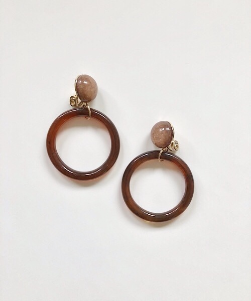 TIMELESS&THREE(タイムレスアンドスリー)の「デザインマーブルイヤリング(イヤリング・レディース・A/B/C/D/E/F/G/H/I/J/Q/M/U/R/O/P/N/K/S/L/T/W/X/Y/その他1/V/Z/その他2/その他3/その他4/その他6/その他5・FREE)」の10枚目の写真