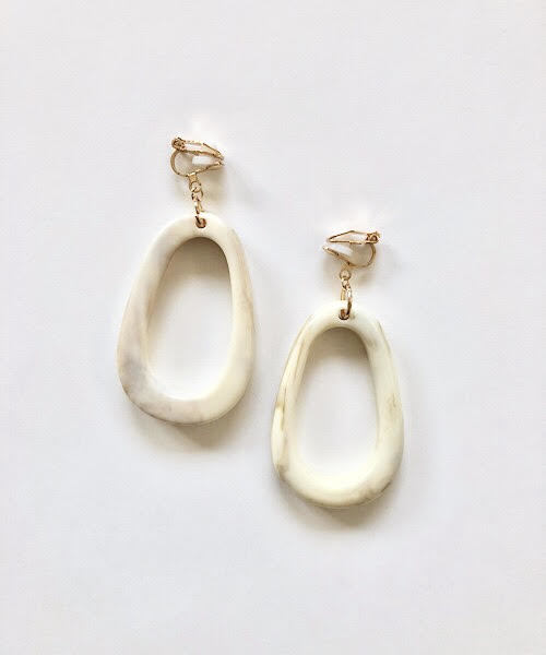 TIMELESS&THREE(タイムレスアンドスリー)の「デザインマーブルイヤリング(イヤリング・レディース・A/B/C/D/E/F/G/H/I/J/Q/M/U/R/O/P/N/K/S/L/T/W/X/Y/その他1/V/Z/その他2/その他3/その他4/その他6/その他5・FREE)」の14枚目の写真