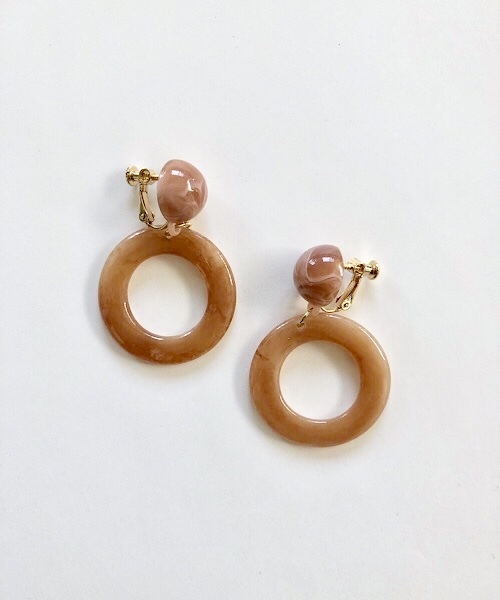 TIMELESS&THREE(タイムレスアンドスリー)の「デザインマーブルイヤリング(イヤリング・レディース・A/B/C/D/E/F/G/H/I/J/Q/M/U/R/O/P/N/K/S/L/T/W/X/Y/その他1/V/Z/その他2/その他3/その他4/その他6/その他5・FREE)」の20枚目の写真