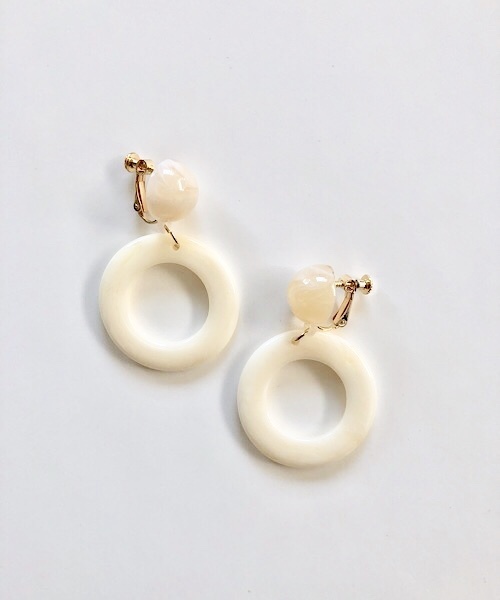 TIMELESS&THREE(タイムレスアンドスリー)の「デザインマーブルイヤリング(イヤリング・レディース・A/B/C/D/E/F/G/H/I/J/Q/M/U/R/O/P/N/K/S/L/T/W/X/Y/その他1/V/Z/その他2/その他3/その他4/その他6/その他5・FREE)」の21枚目の写真