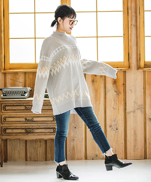 CAMBIO（カンビオ）の「rn1143-ノルディック柄ニット（ニット/セーター・レディース・ブラック/オフホワイト/ラベンダー/グレー・FREE）」の8枚目の写真