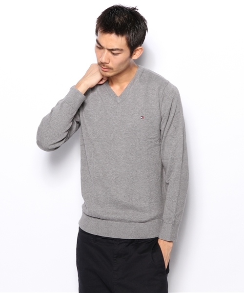 TOMMY HILFIGER（トミーヒルフィガー）の「13FH-PACIFIC V-NECK SWEATER（ニット/セーター・メンズ・ホワイト/ブラック/グレー/グリーン/ブルー/ネイビー/イエロー/レッド/オレンジ/ダークグレー・SMALL/MEDIUM/LARGE/X-LARGE）」の4枚目の写真