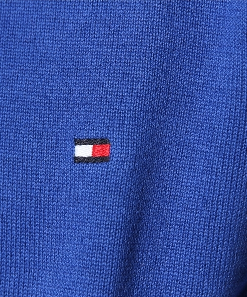 TOMMY HILFIGER（トミーヒルフィガー）の「13FH-PACIFIC V-NECK SWEATER（ニット/セーター・メンズ・ホワイト/ブラック/グレー/グリーン/ブルー/ネイビー/イエロー/レッド/オレンジ/ダークグレー・SMALL/MEDIUM/LARGE/X-LARGE）」の12枚目の写真