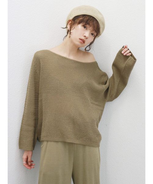 Ungrid(アングリッド)の「ルーズショートニット(ニット/セーター・レディース・オリーブ/アイボリー・FREE)」の4枚目の写真