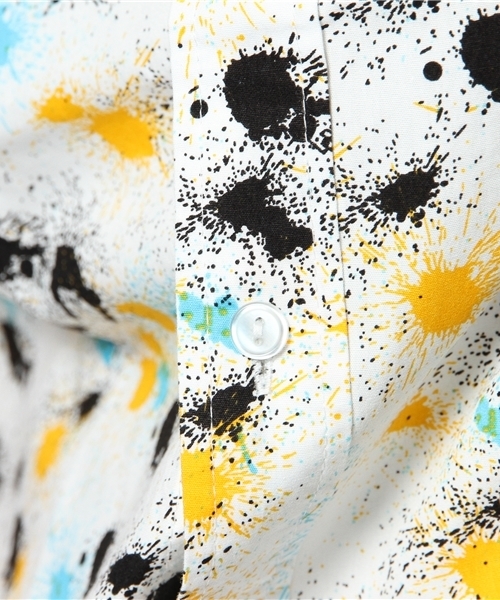 WEGO（ウィゴー）の「WEGO/ペイントパターン半袖シャツ（シャツ/ブラウス・メンズ・ホワイト/ホワイト系その他・MEDIUM/LARGE）」の3枚目の写真