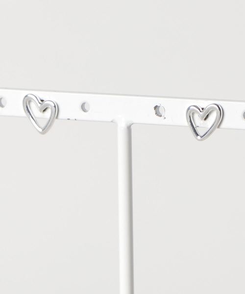 TONE SELECT GOODS(トーンセレクトグッズ)の「【925 SILVER ACC】HandwriteハートピアスSV925(OG)(ピアス(両耳用)・レディース・シルバー/ゴールド・FREE)」の4枚目の写真