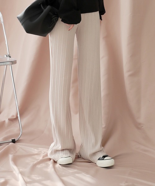 by muni:r(バイ ムニール)の「しわ加工ロングゴムパンツ(スラックス・レディース・オレンジ/アイボリー/ブラック/ベージュ・FREE)」の5枚目の写真