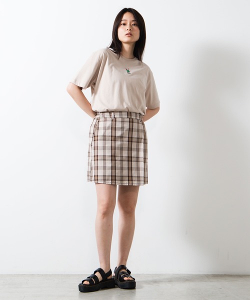 WEGO（ウィゴー）の「WEGO/クリームソーダワンポイントTシャツ（Tシャツ/カットソー・レディース・ホワイト/ベージュ・SMALL/MEDIUM/LARGE）」の16枚目の写真
