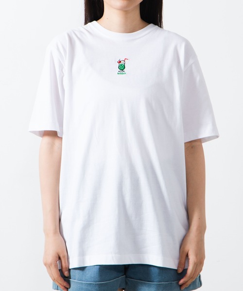 WEGO（ウィゴー）の「WEGO/クリームソーダワンポイントTシャツ（Tシャツ/カットソー・レディース・ホワイト/ベージュ・SMALL/MEDIUM/LARGE）」の15枚目の写真