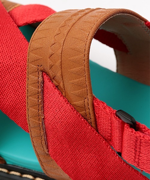 チチカカ（チチカカ）の「コンビベルトサンダル（サンダル・レディース・ブラック/キャメル・MEDIUM/LARGE）」の14枚目の写真