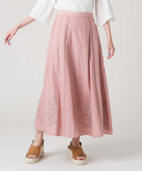 LAYMEE(レイミー)の「Embroy SK / エンブロイスカート(スカート・レディース・ホワイト/ネイビー/ピンク・FREE)」の3枚目の写真