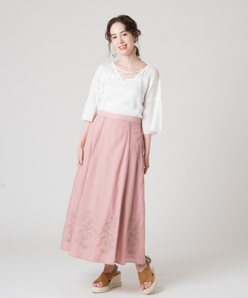 LAYMEE(レイミー)の「Embroy SK / エンブロイスカート(スカート・レディース・ホワイト/ネイビー/ピンク・FREE)」の6枚目の写真