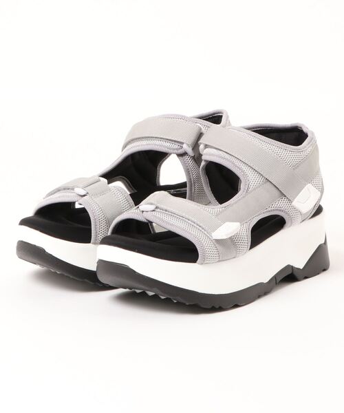 Realta（レアルタ）の「Realta(レアルタ) メッシュベルトのダブルベルトベルクロ厚底スポーツ サンダル（サンダル・レディース・ブラック/グレー・S/M/L/LL）」の2枚目の写真