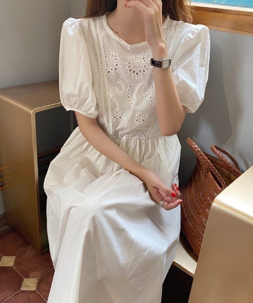 ABITOKYO（アビトーキョー）の「フロント刺繍レースショルダーワンピース（ワンピース・レディース・ホワイト/ブラック・FREE）」の20枚目の写真