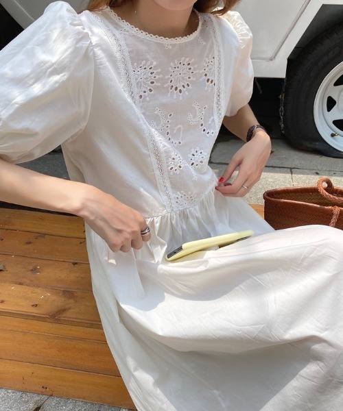 ABITOKYO（アビトーキョー）の「フロント刺繍レースショルダーワンピース（ワンピース・レディース・ホワイト/ブラック・FREE）」の16枚目の写真