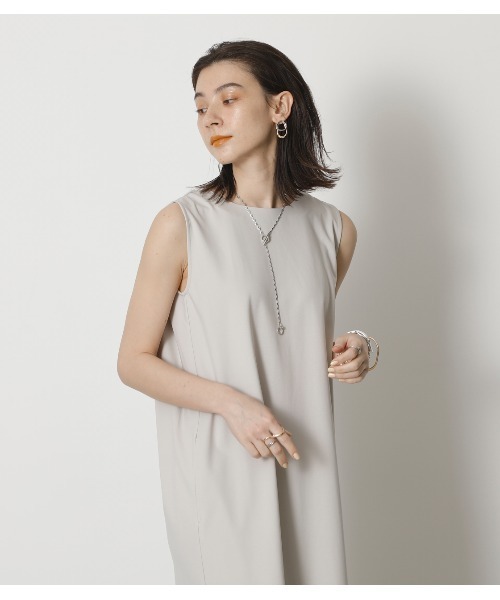 crie conforto（クリーコンフォルト）の「e.line タックカバーノースリーブワンピース（ワンピース・レディース・ブラック/ベージュ/グリーン・FREE）」の4枚目の写真